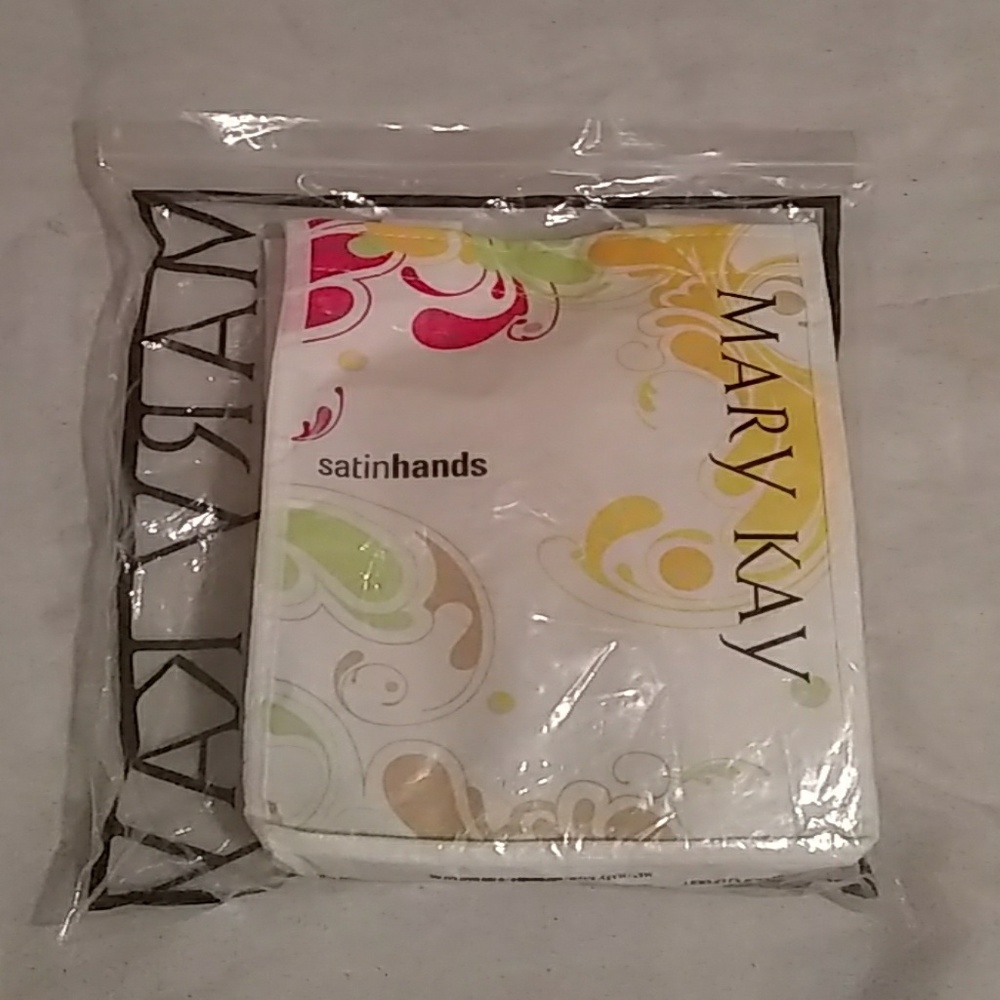 Honeydew Satin Hands Pampering Set